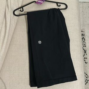 Lululemon size 10 low rise flare leggings EUC